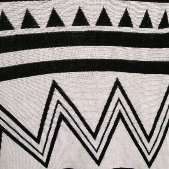 T/O Black and Tan Sweaters Size S - Picture 6 of 7